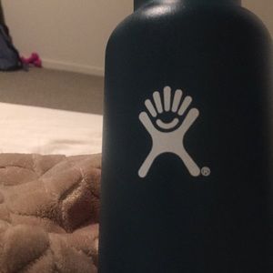 Meet your Posher, Maxine